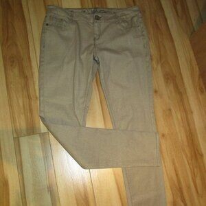 Shiny fitted jeans